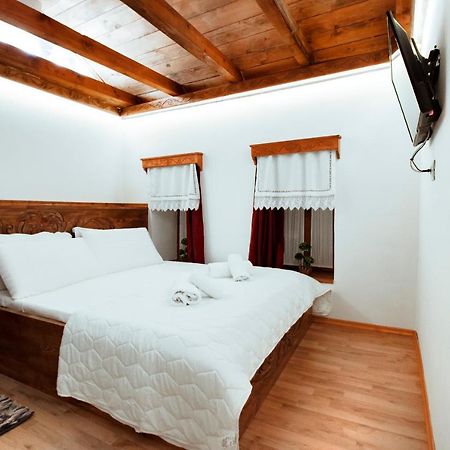 Duplex Apartment Viktoria Gjirokastër Eksteriør bilde