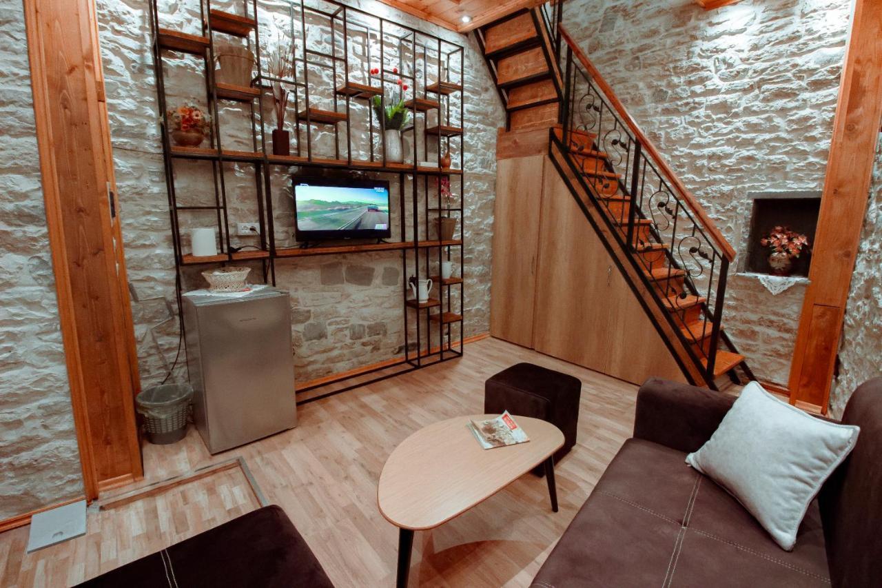 Duplex Apartment Viktoria Gjirokastër Eksteriør bilde